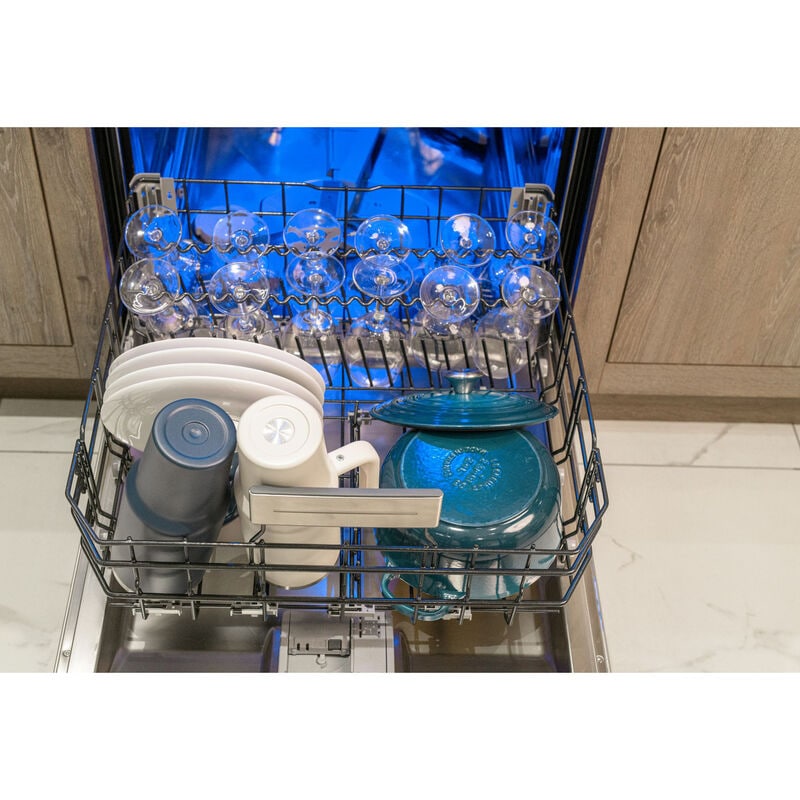 Thermador Star Sapphire 24 in. Smart Built-In Dishwasher with Top Control, 42 dBA Sound Level, 16 Place Settings, 9 Wash Cycles & Sanitize Cycle - Stainless Steel, , hires