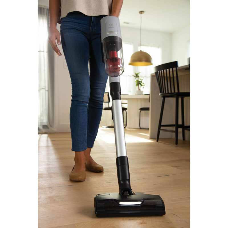 Black and Decker Cordless Pet Vacuum - appliances - by owner