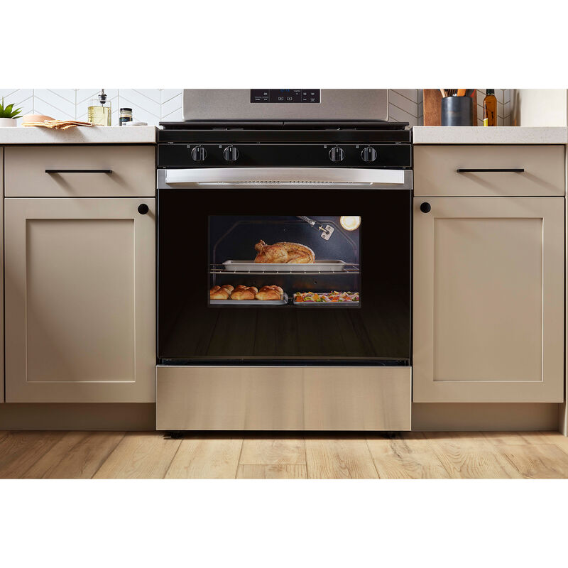 Whirlpool 2-Piece Kitchen Package with 5.0 Cu. Ft. Single Wall Oven and  Electric Cooktop in Fingerprint Resistant Stainless Steel and Black