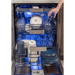 Thermador Star Sapphire 24 in. Smart Built-In Dishwasher with Top Control, 42 dBA Sound Level, 16 Place Settings, 9 Wash Cycles & Sanitize Cycle - Stainless Steel, , hires