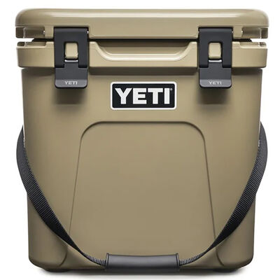YETI Hopper M20 Soft Backpack Cooler - Navy, P.C. Richard & Son in 2023