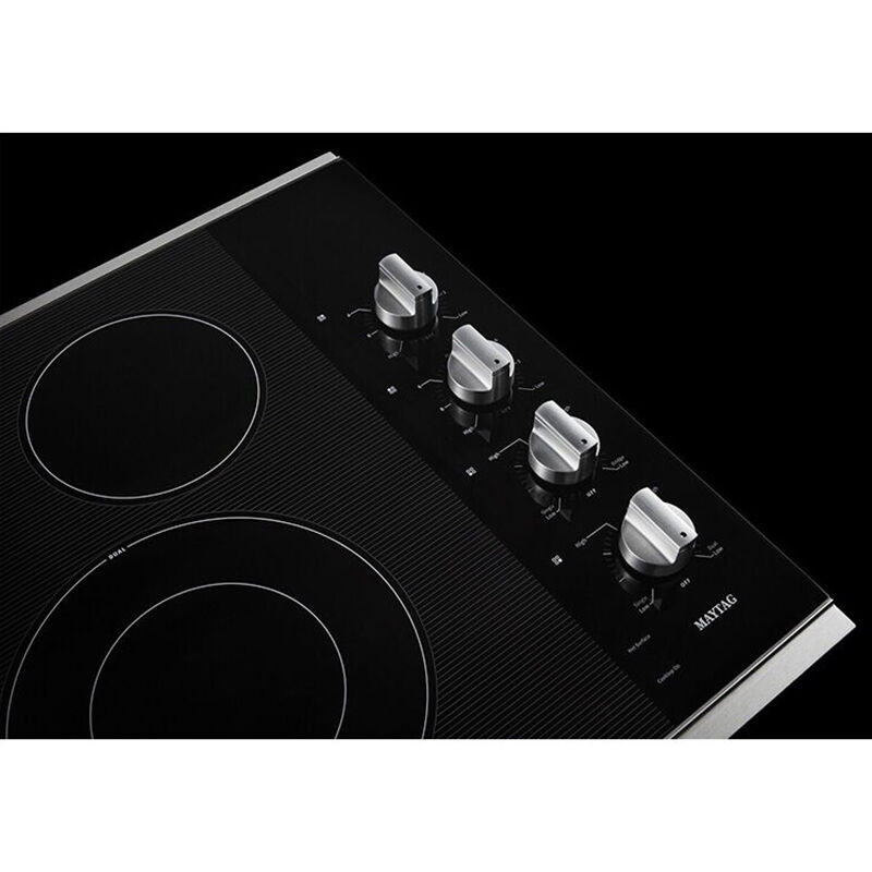 Maytag® Cooktop - Feature Spotlight: Reversible grill and griddle 