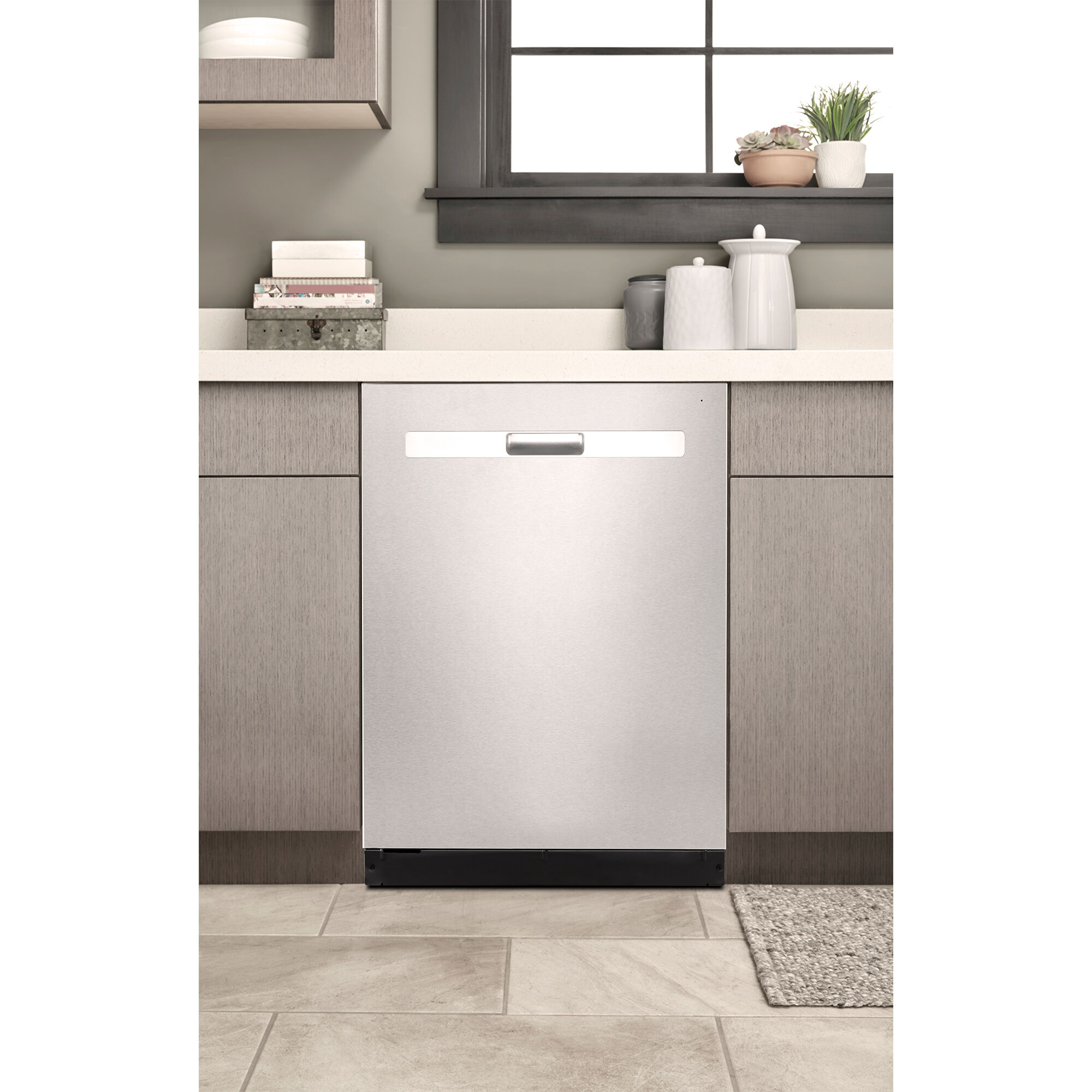 Whirlpool 24 in. Built-In Dishwasher with Top Control, 51 dBA 