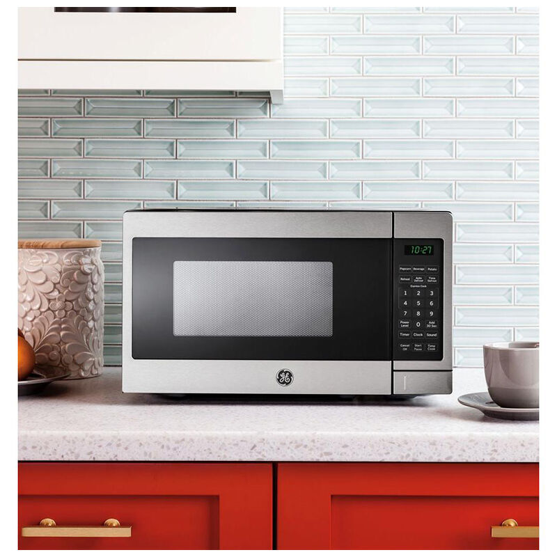 Compact Microwave Oven 0.7-cu.ft. 900 Watts Stainless Steel