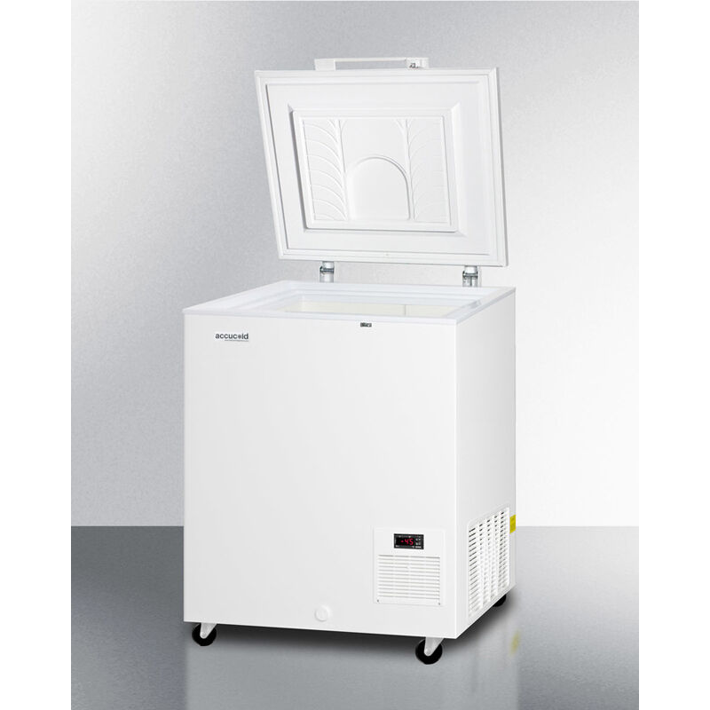 Summit 29 in. 4.8 cu. ft. Chest Freezer with Digital Controls - White
