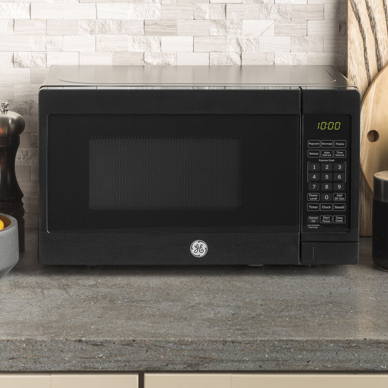 Simply Perfect 0.7 Cu. Ft. Microwave Oven Black, Microwave Ovens, Furniture & Appliances