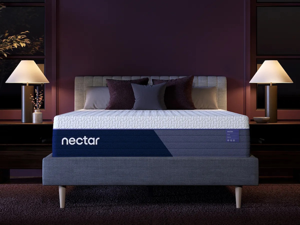 Nectar 5 Luxe Hybrid Mattress, front-facing view