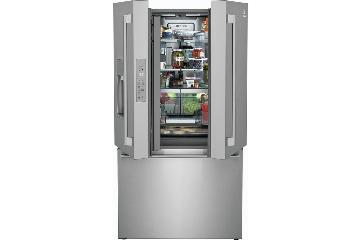 Electrolux Refrigerator model ERFC2393AS, Auto-Close doors